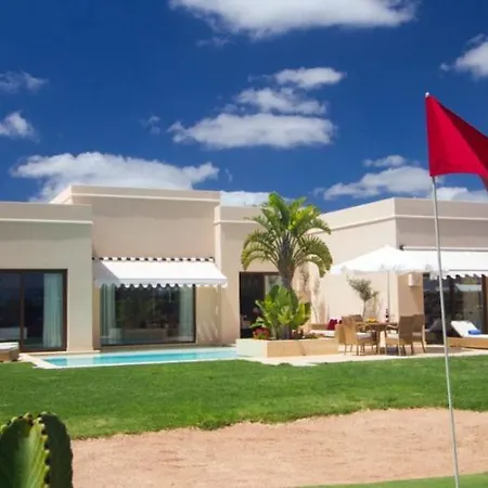 Puerto Del Carmen Sleeps 6 Pool Air Con Wifi Puerto del Carmen (Lanzarote)